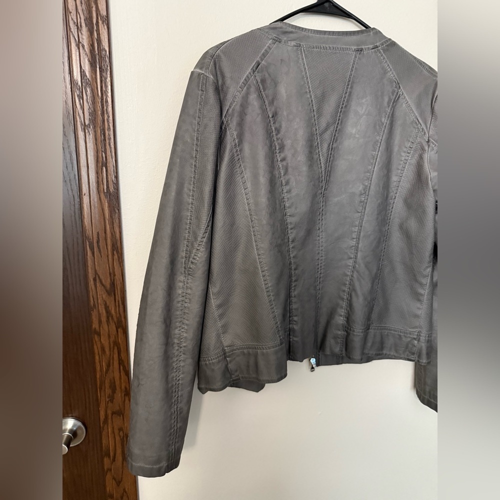 dressbarn Gray Bomber Jacket - Picture 10 of 13